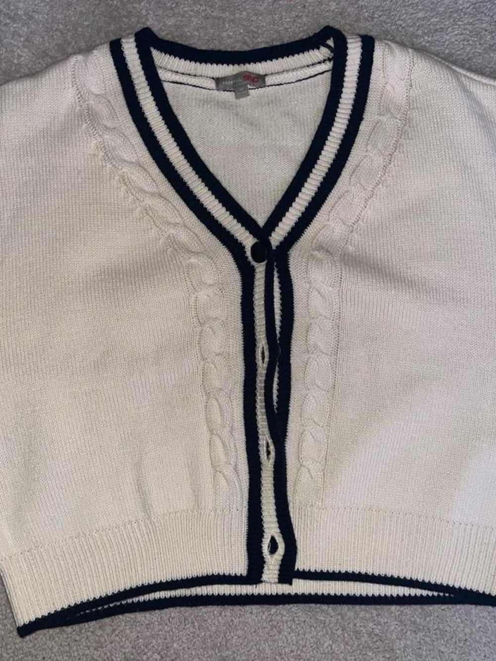 Cropped Cream Cable-Knit V-Neck Cardigan with Navy Trim